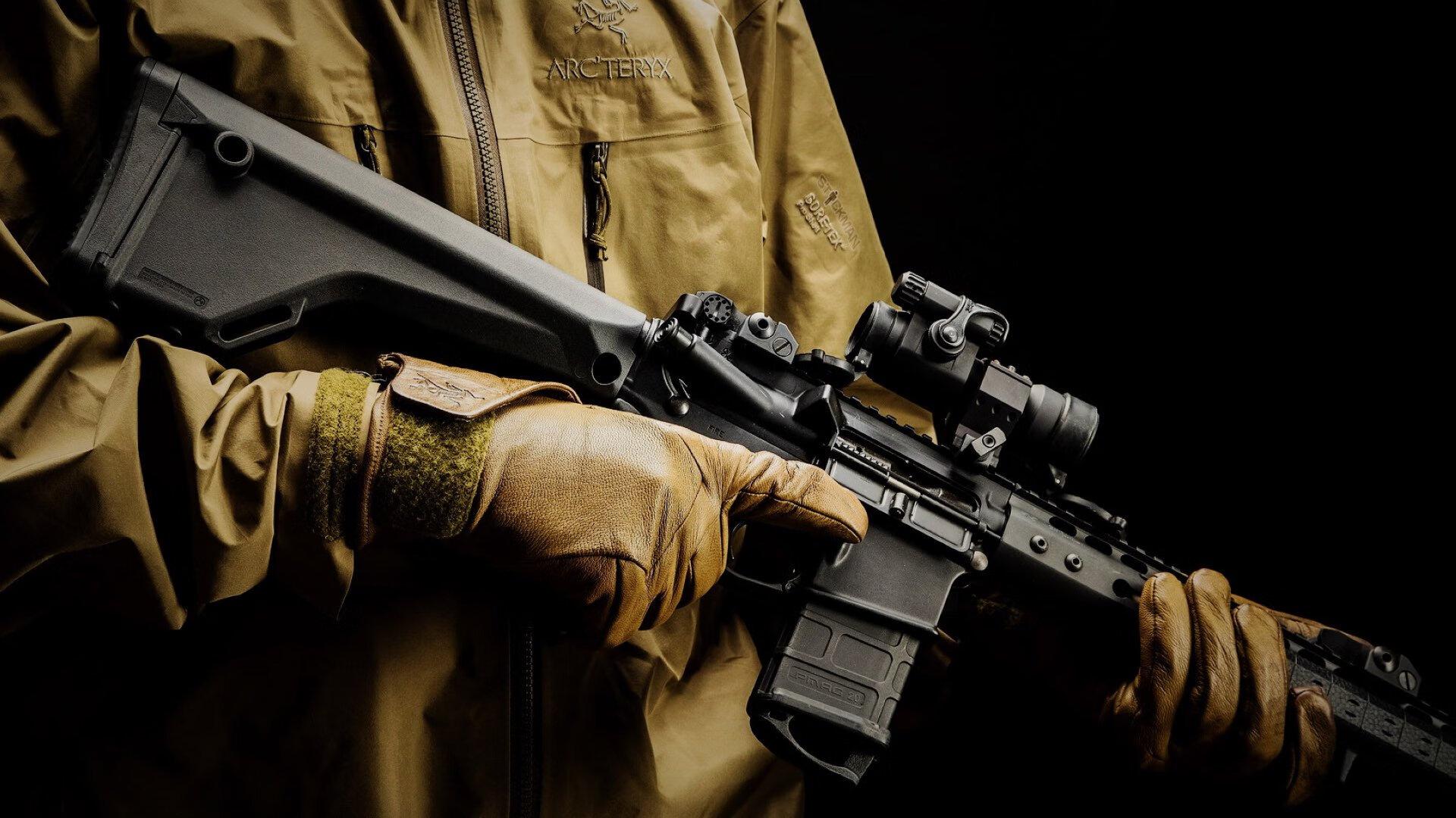 中国足球青训教练的培养路径，中国足球青训队员年龄是多少岁