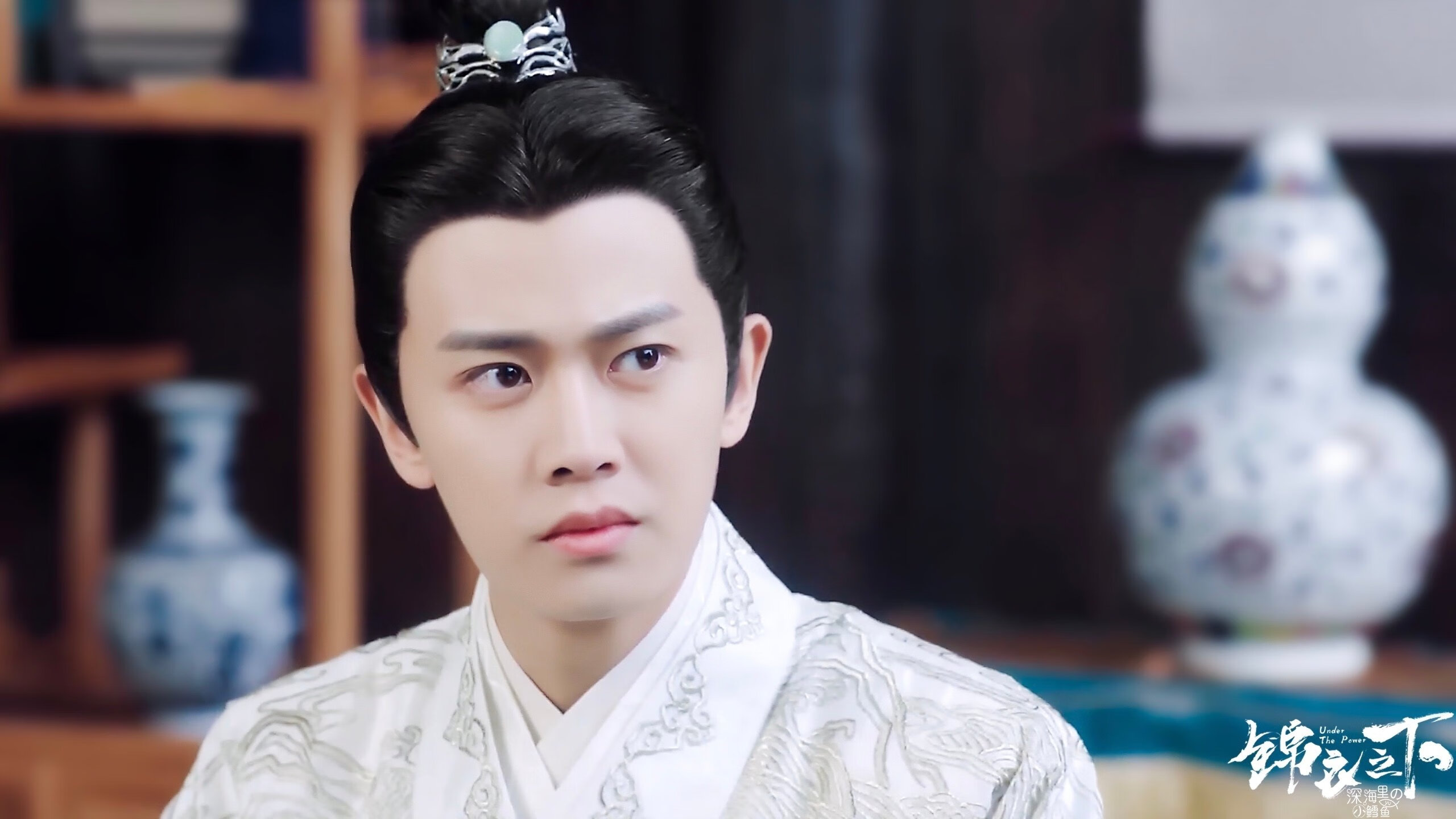 体坛佼佼者独领风骚,足球比赛势如破竹,足坛体育