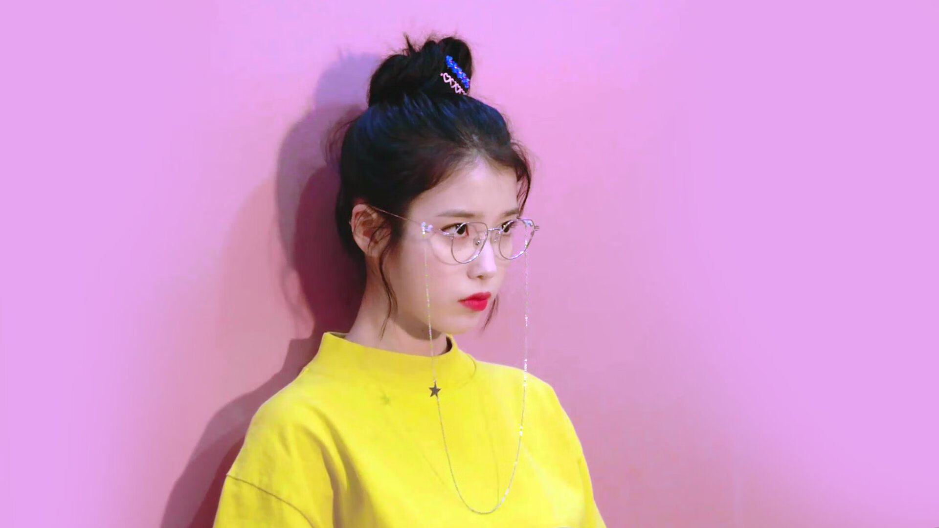 曼联门将神勇扑救，保护球门如铁桶，曼联的传奇门将