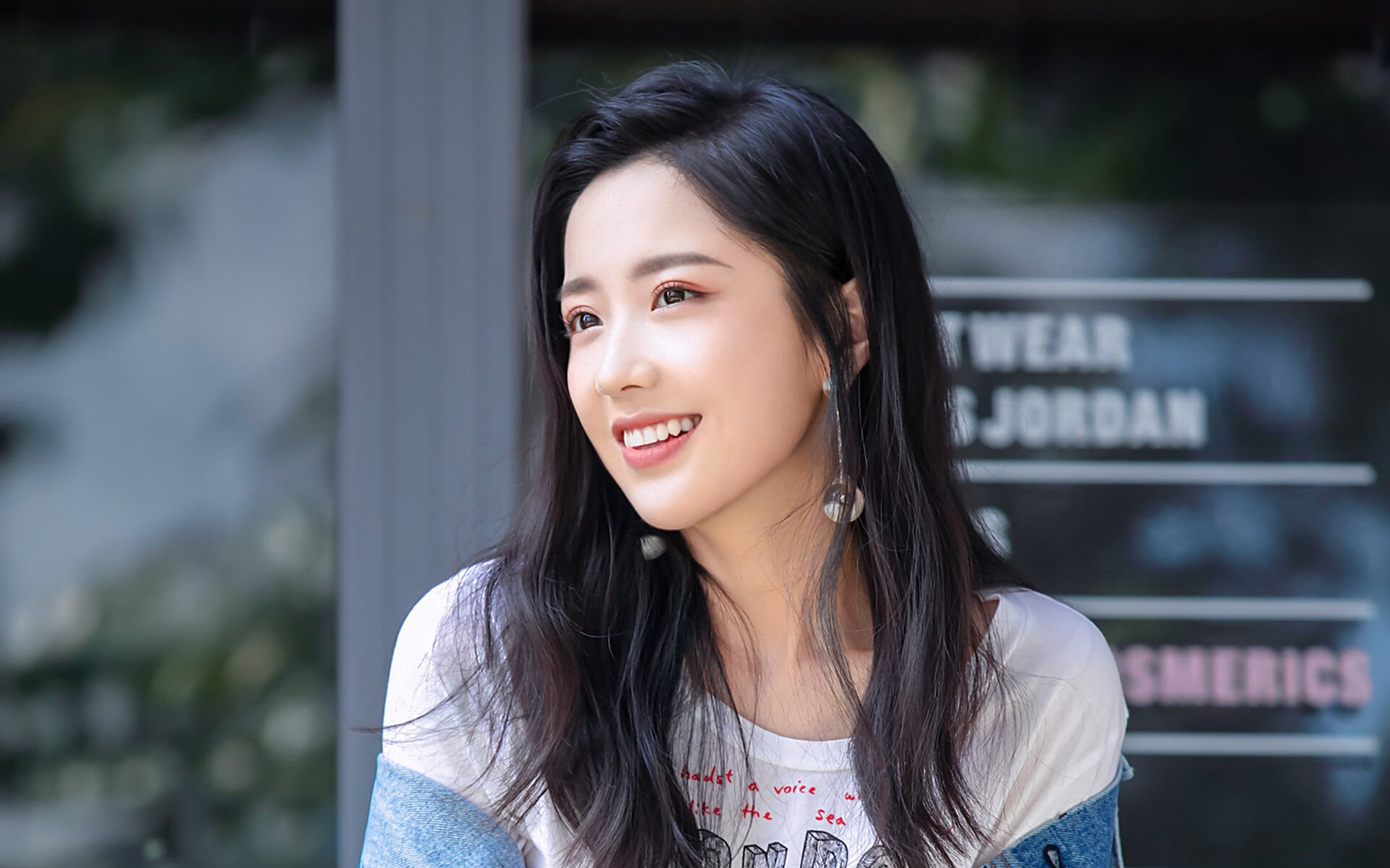 曼联坚若磐石,球队实力毋庸置疑,曼联坚若磐石,球队实力毋庸置疑什么意思