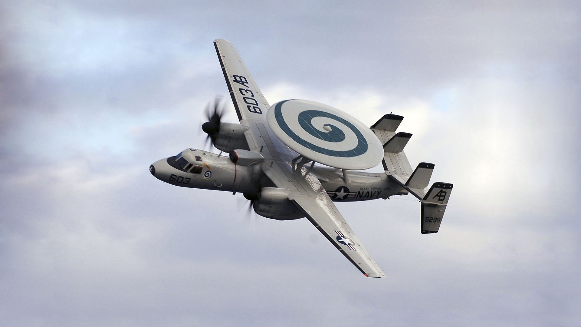 湖人力克凯尔特人,季后赛首轮中詹姆斯连续抢断建功,湖人大战凯尔特人抢七