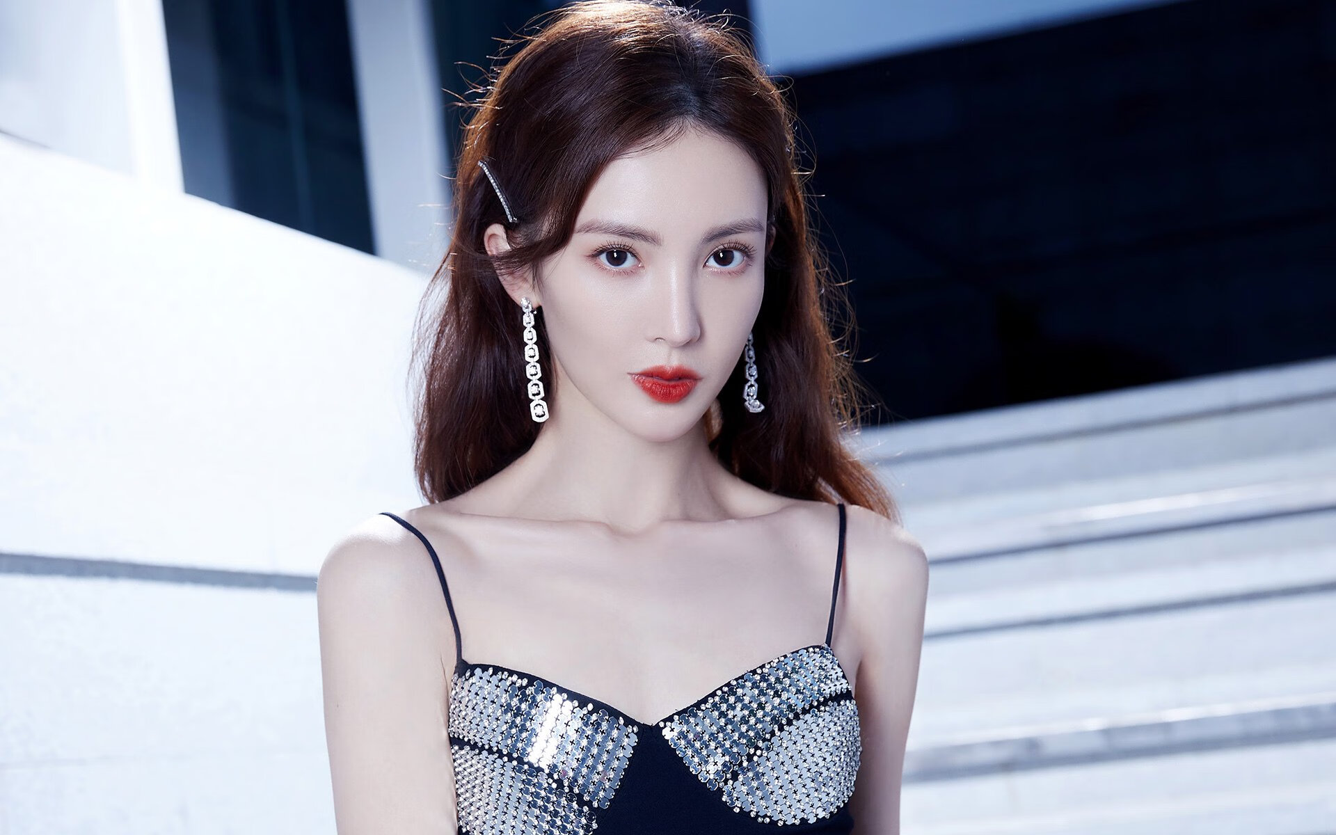 西甲裁判语义判罚辅助系统提升判罚公平性研究，足球裁判语言