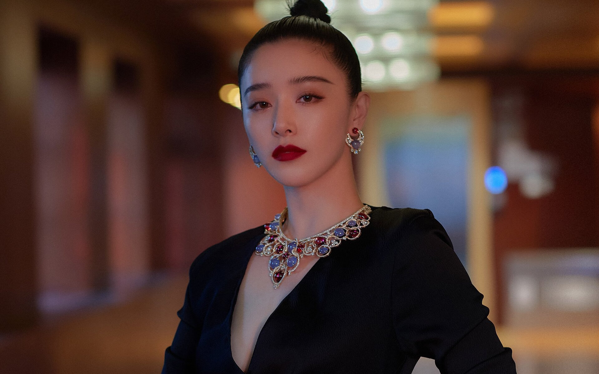 九游（jiuyou.com）游戏-塞维利亚围绕中锋展开多次进攻配合，塞维利亚是强队吗