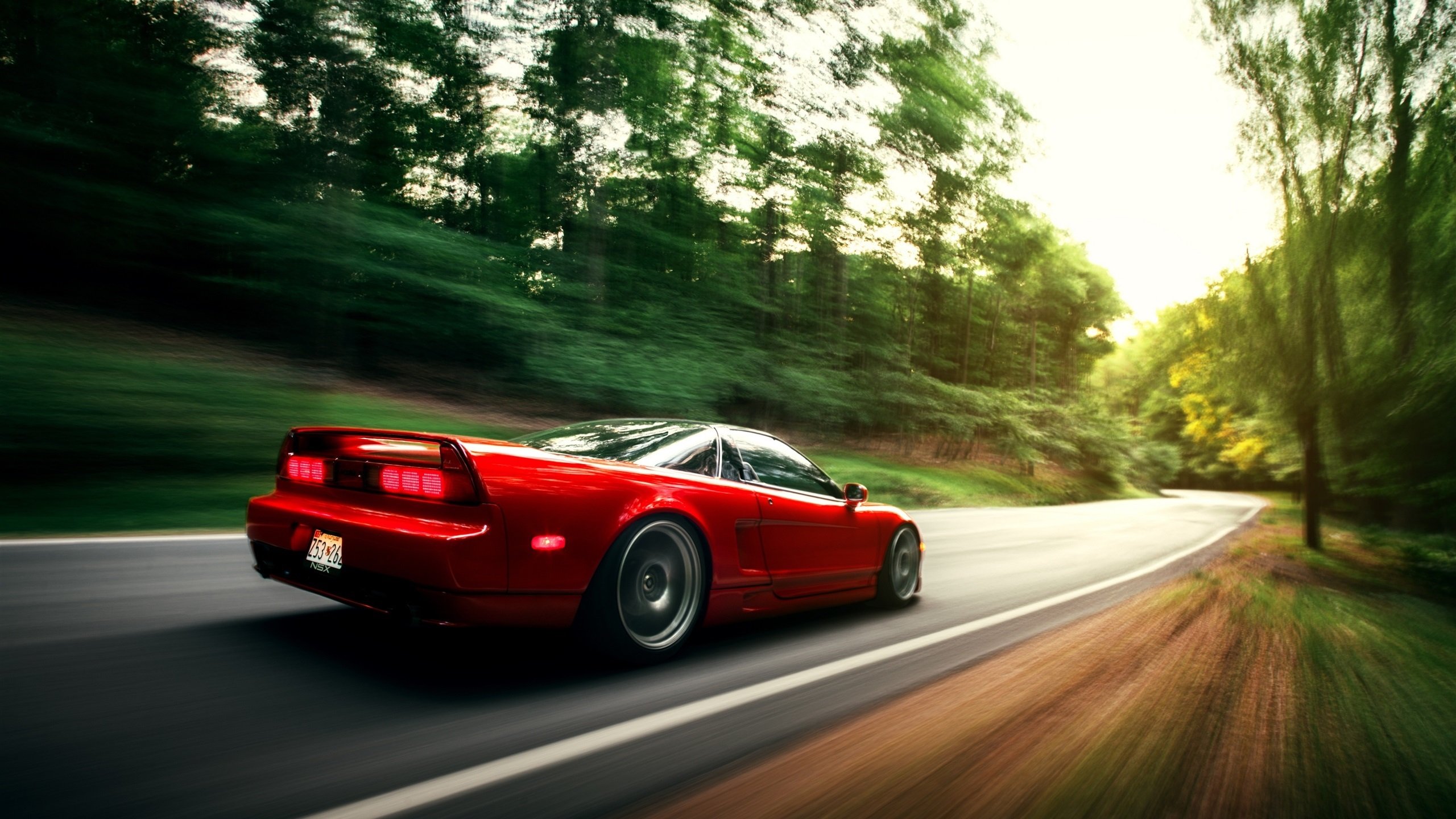 足球联赛球队战术风格多样化,足球战术体系和策略